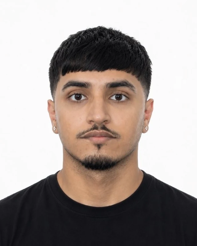 Aaron Ratna